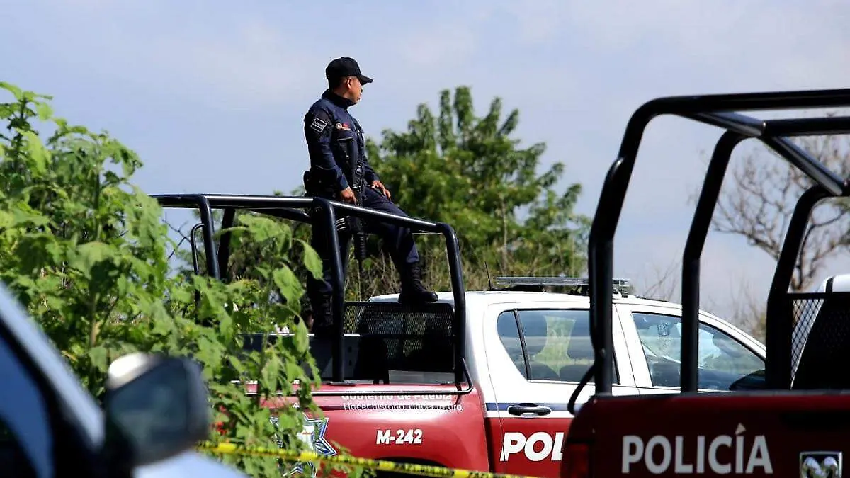 policía atiende